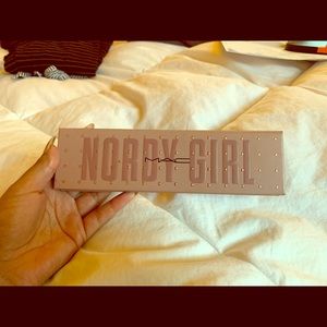 Mac Nordy Girl Metallic Set Eyeshadow Palette